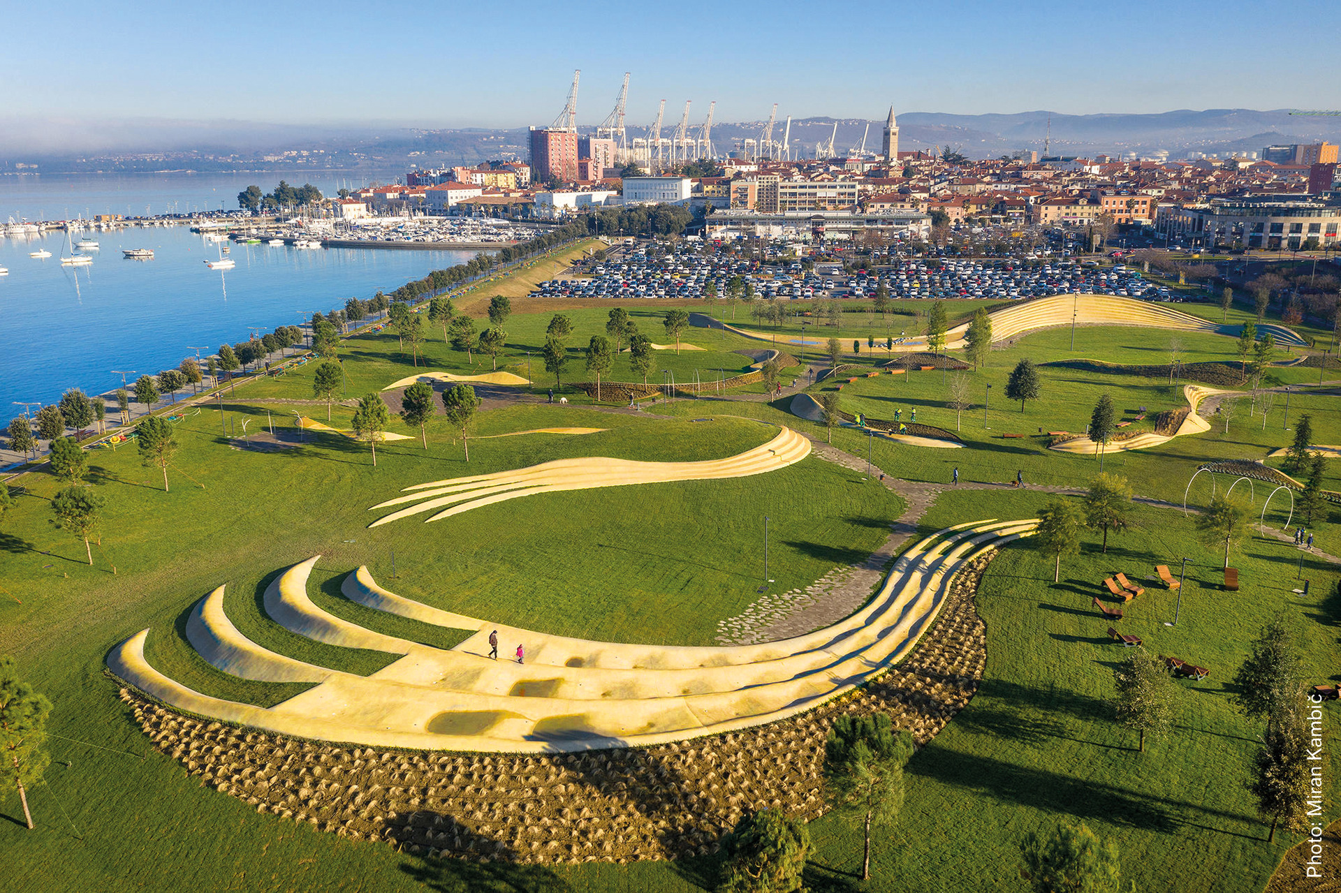 Koper Park - made of concrete colored with Bayferrox pigments