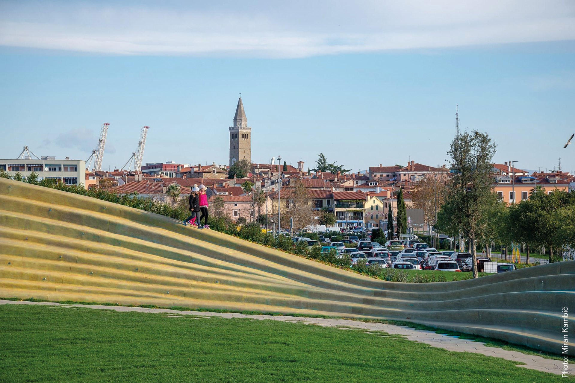 Koper Park - made of concrete colored with Bayferrox pigments