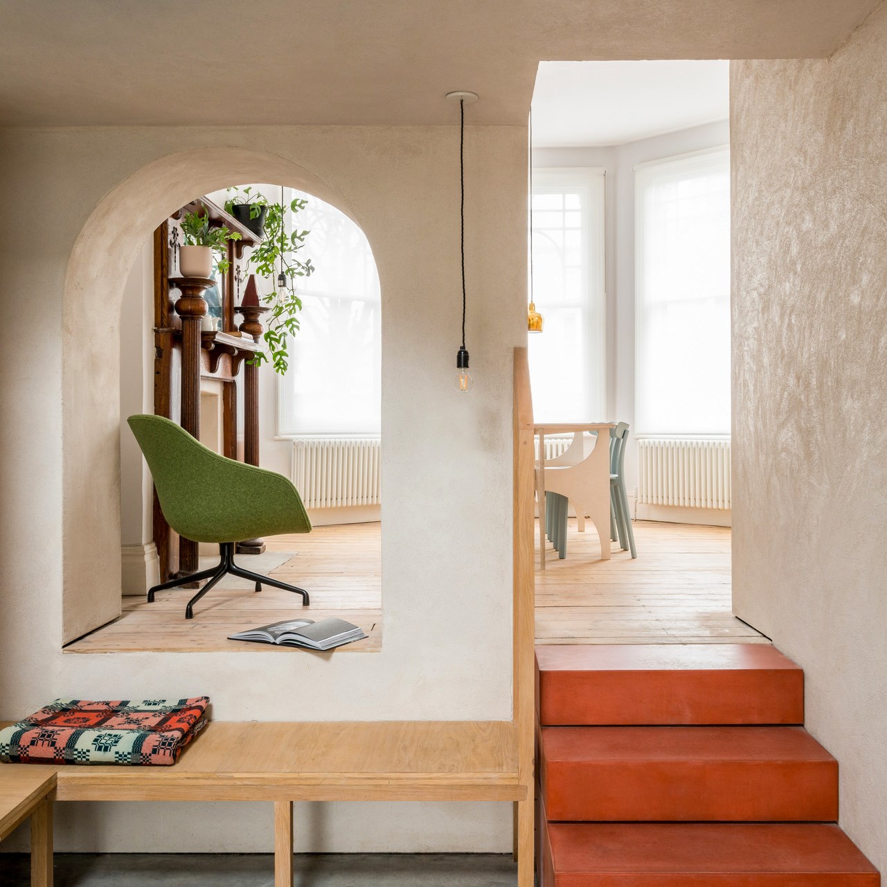 Image renovation townhouse London using colored concrete with Bayferrox and Colortherm pigments