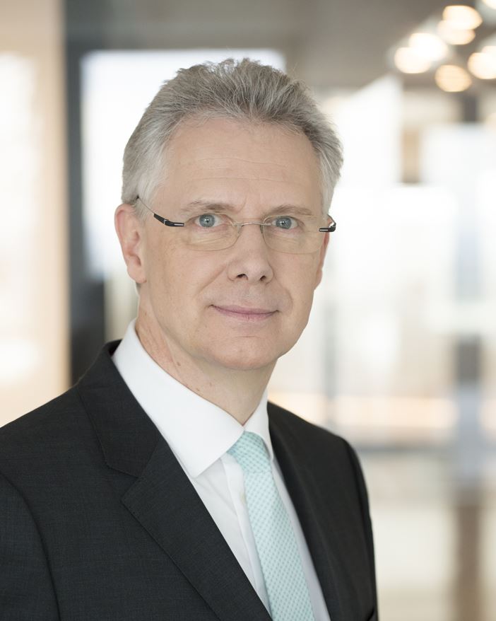 Mitglied des Vorstands der LANXESS AG.