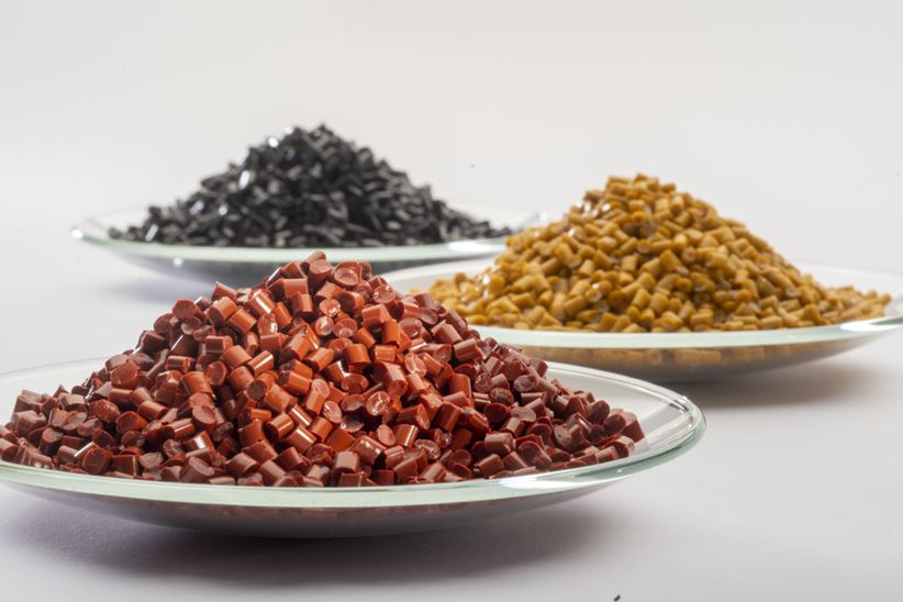 Heat stability testing foriron oxides pigments