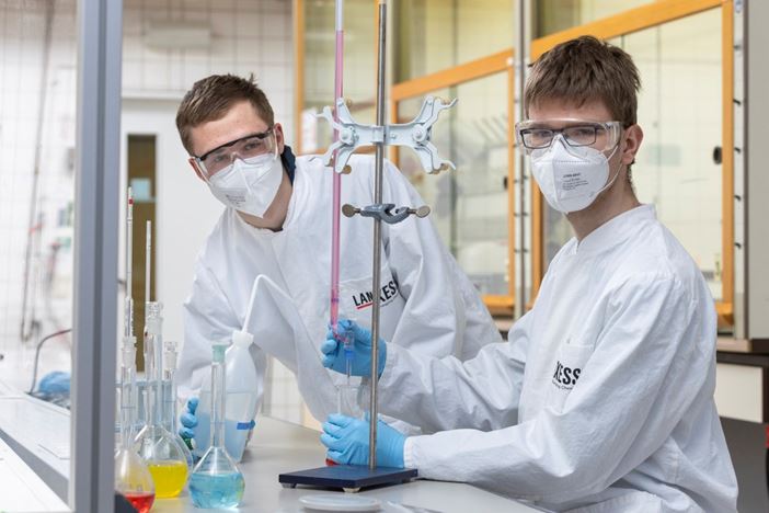 Chemieolympiade 2022, Chempark, Q18, TH Köln, 20 Teilnehmer aus NRW, Wladimir Wlassow, Max-Planck-Gymnasium, Bielefeld, Johannes Lohmann, Martin-Niemöller-Gesamtschule, Bielefeld
