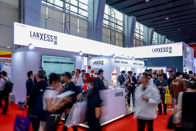 LANXESS exhibits at CHINACOAT 2024, many people around the LANXESS booth
