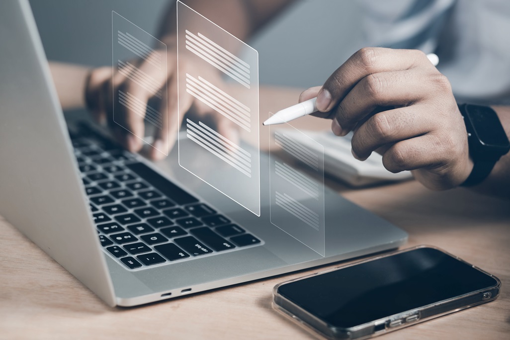 Elektronische Signatur Konzept Geschäftsmann zeigt elektronische Unterzeichnung unterzeichnen elektronische Dokumente auf digitale Dokumente. Online-Technologie